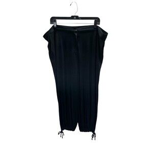 Chico's Travelers Pants Size 18 Chico's 3.5 Women's Black Button Up Capri